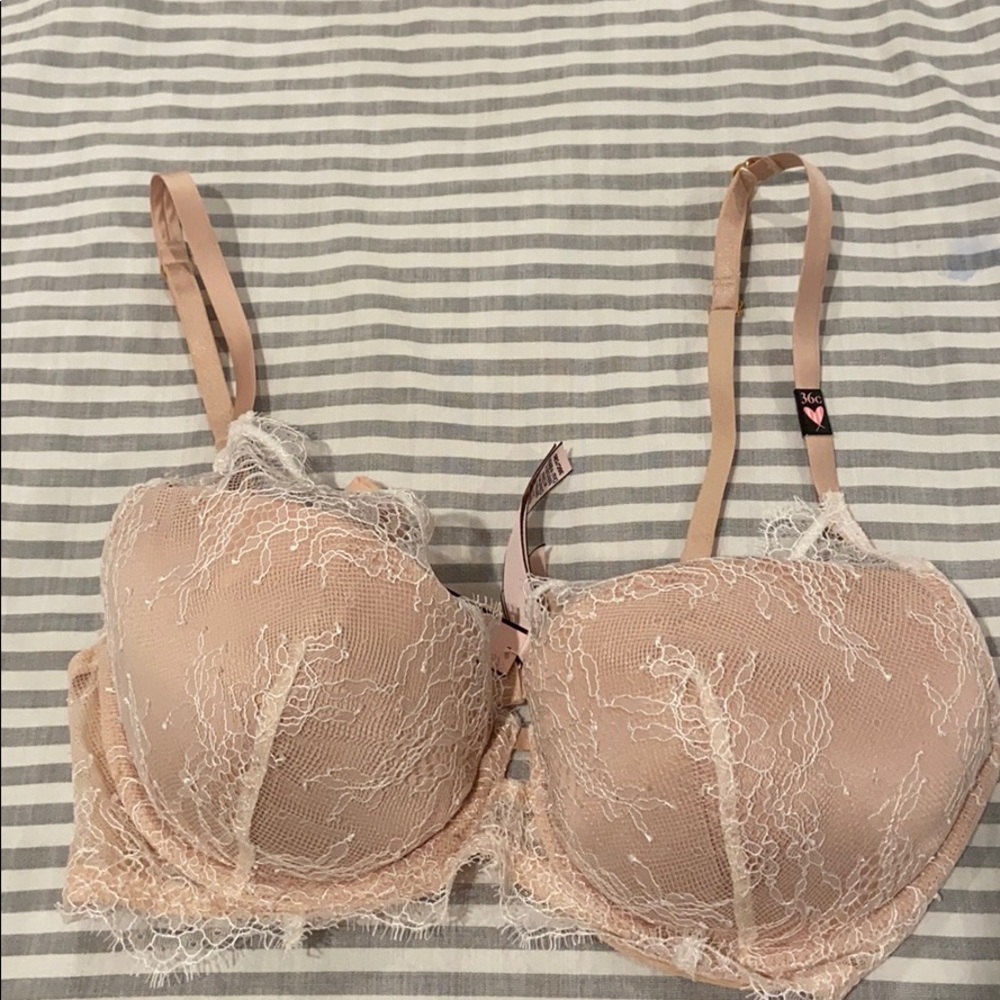 Brand new Victoria’s Secret bra!